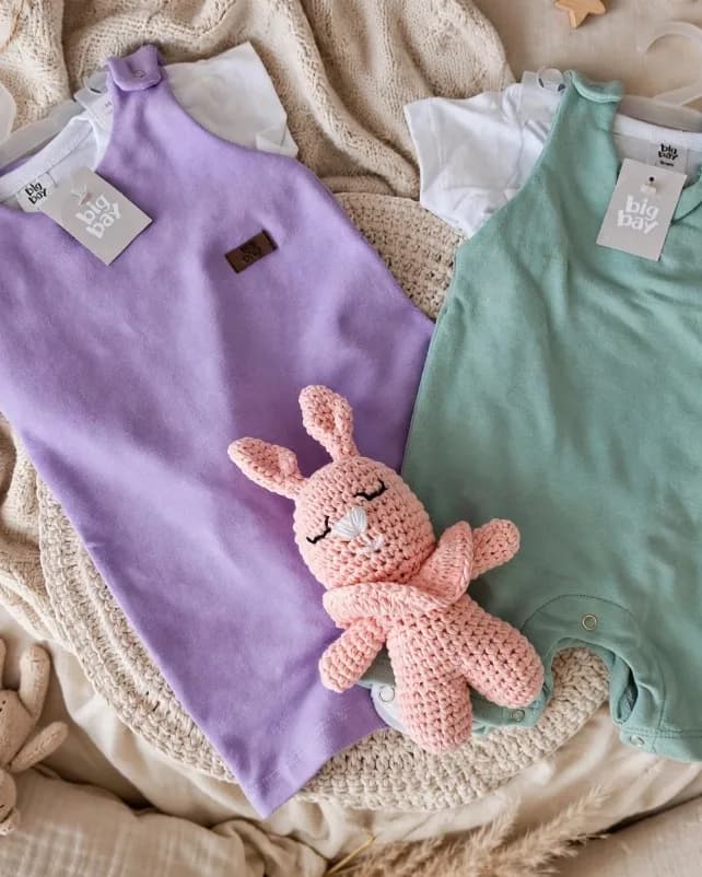 Jardinero y body, ropa de bebés